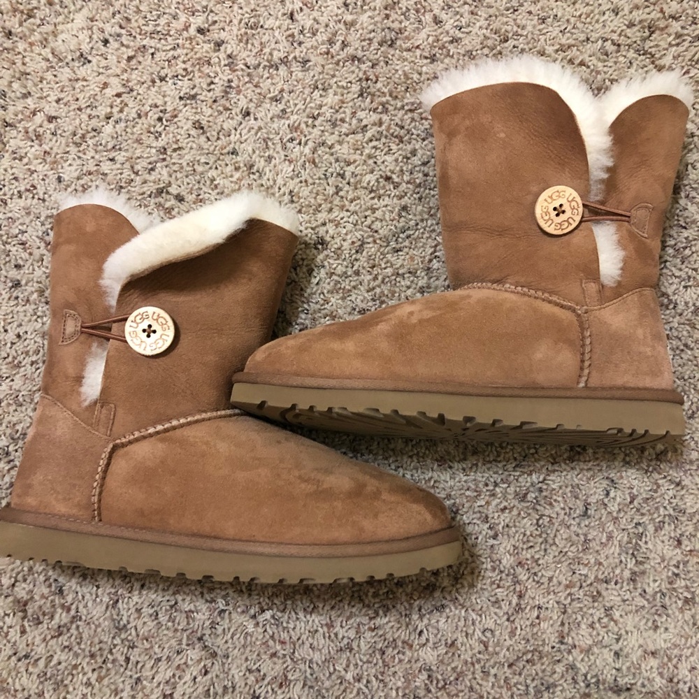 tan UGG boots